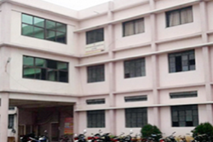 https://cache.careers360.mobi/media/colleges/social-media/media-gallery/30773/2020/9/10/Campus view of College of Computer Science and Information Technology Ambajogai_Campus-view.png
